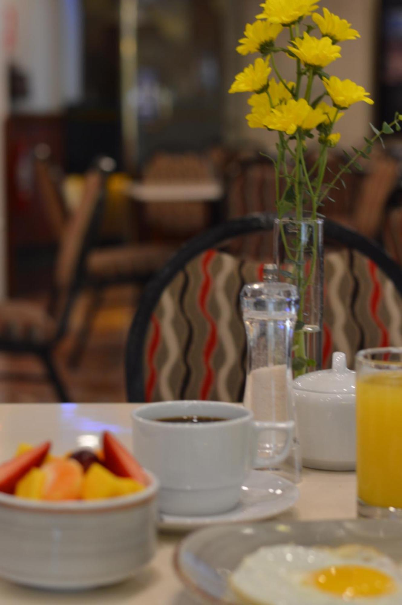 לימה Hotel Britania San Borja מראה חיצוני תמונה