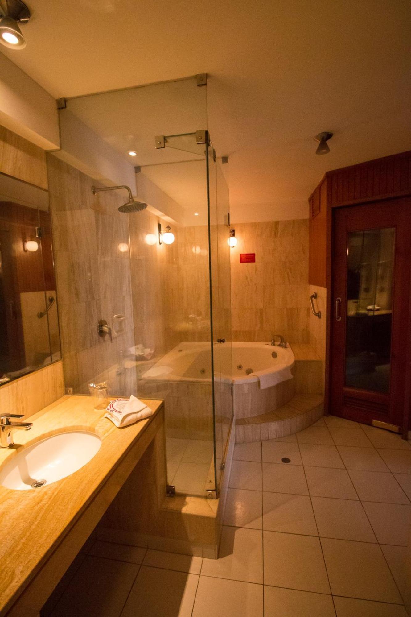 לימה Hotel Britania San Borja מראה חיצוני תמונה